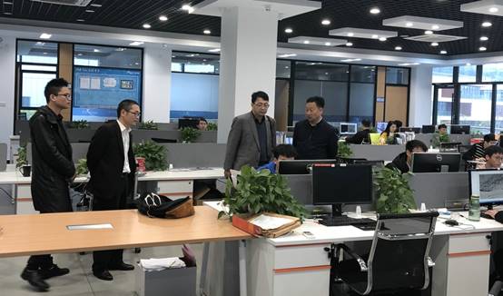 说明: F:\何沛锋\18照片\IMG_20181111_221112.jpg